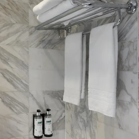 Catalonia Albeniz Hotel
