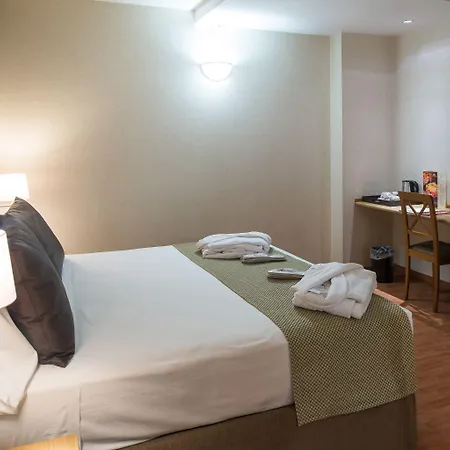 Catalonia Albeniz ברצלונה