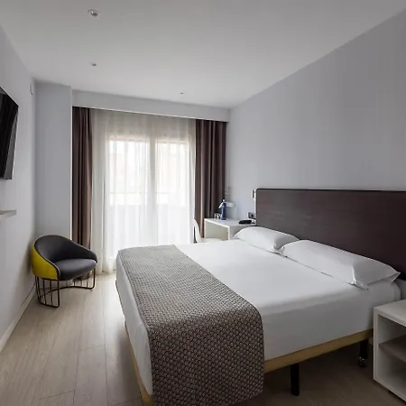 Catalonia Albeniz מלון ברצלונה