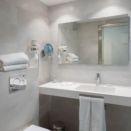 Catalonia Albeniz ברצלונה