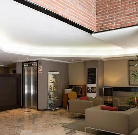 Catalonia Albeniz מלון ברצלונה