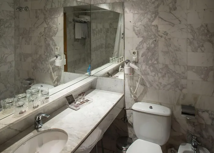 Ξενοδοχείο Catalonia Albeniz 3*