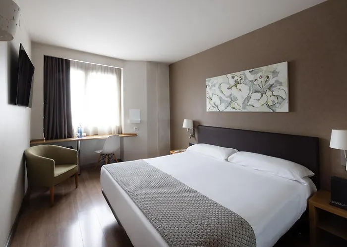 Ξενοδοχείο Catalonia Albeniz 3*