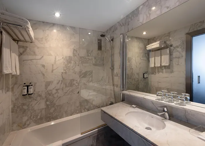 Catalonia Albeniz 3*