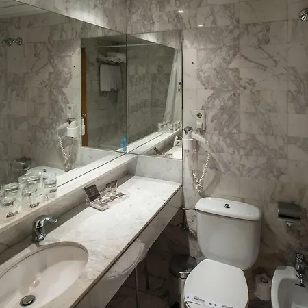 Hotel Catalonia Albeniz 3*