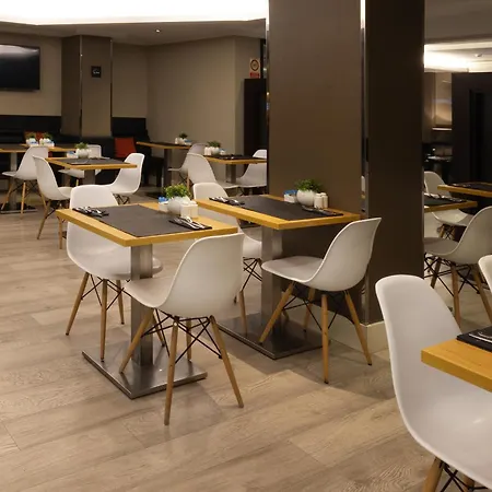 Hotel Catalonia Albeniz