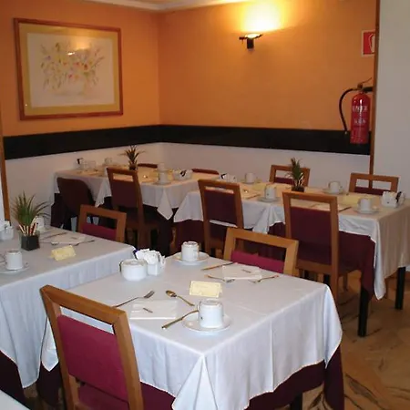 Catalonia Albeniz Hotel 3*