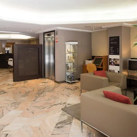Catalonia Albeniz Hotel 3*